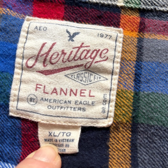 American Eagle 🦅 Plaid Men's Shirt - Picture 4 of 7